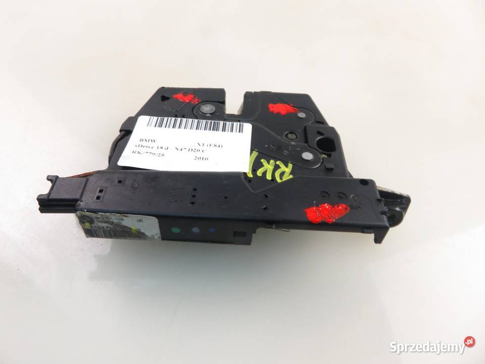 ZAMEK KLAPY BMW X1 E84 51247200511 4PIN osobowe