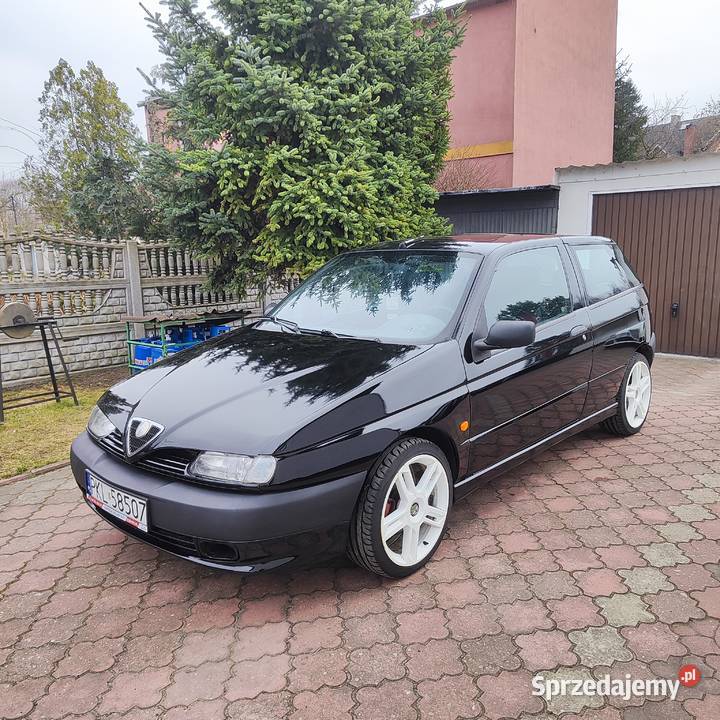 Alfa Romeo 145 14 BOXER klasyk ładny stan Rok produkcji 1995 Motoryzacja Koło