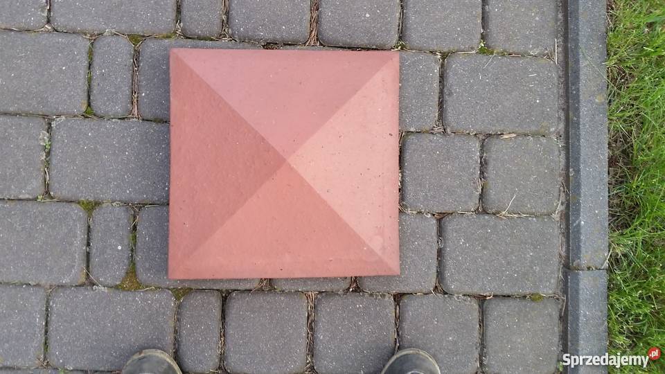 Daszki ogrodzeniowe czterospadowe