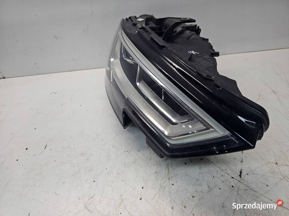 REFLEKTOR XENON LED PRAWY AUDI A3 8V LIFT Przystajń sprzedam