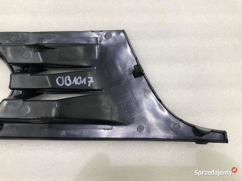 KRATKA ZDERZAKA LEWA 5K0853665 VW GOLF VI