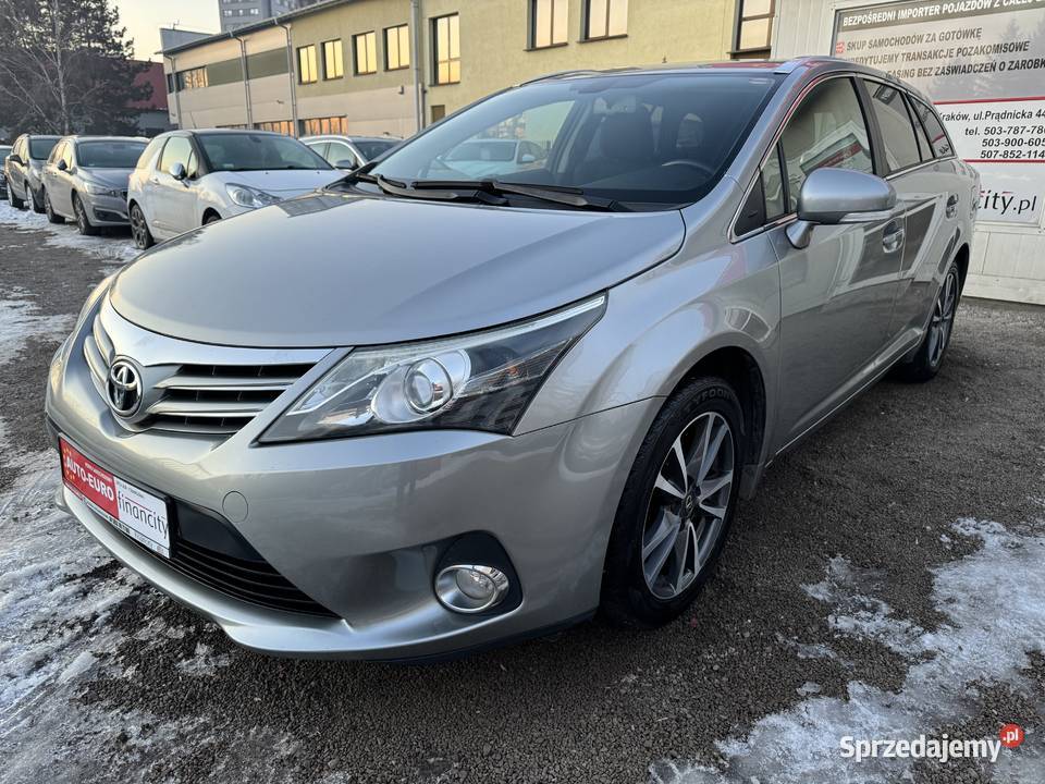 Toyota Avensis 16 132 BEZWYPADKOWY KŚ SERW Kraków