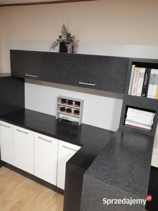 Meble kuchenne z blatem kompozytowym Komorniki