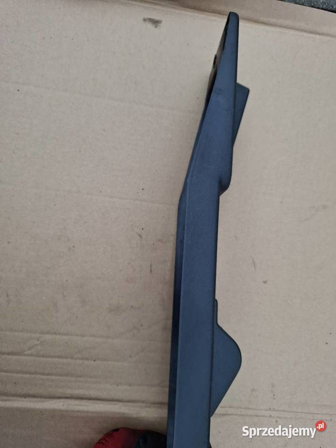 Tunel środkowy plastikowy Fiat 126p Maluch