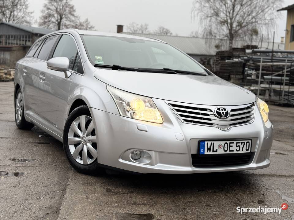 Toyota Avensis 18 147 Benzyna 2009r przyciemniane szyby Avensis warmińsko-mazurskie