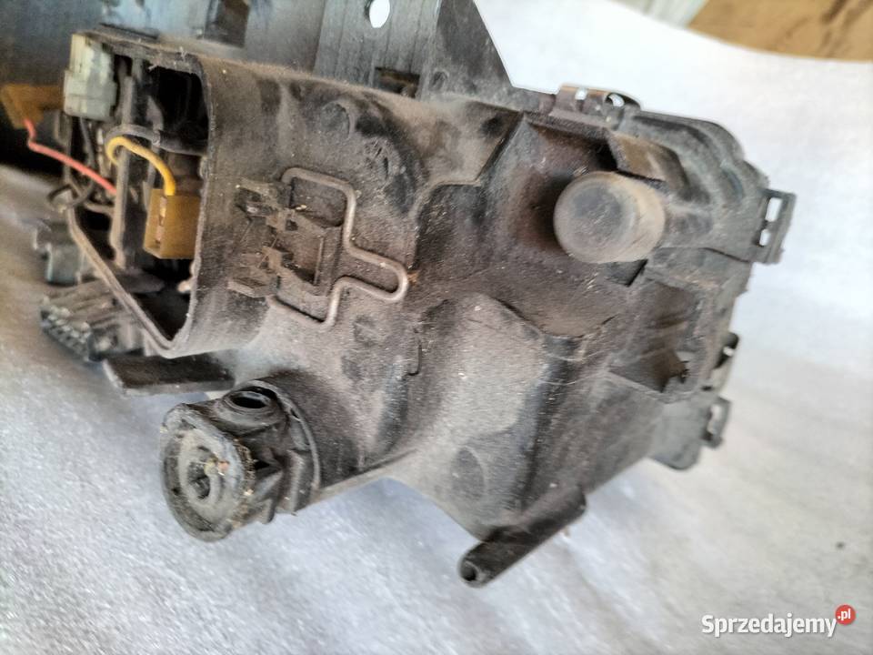 CITROEN XANTIA 1 LAMPA PRZÓD PRZEDNIA PRAWA Oświetlenie lubelskie