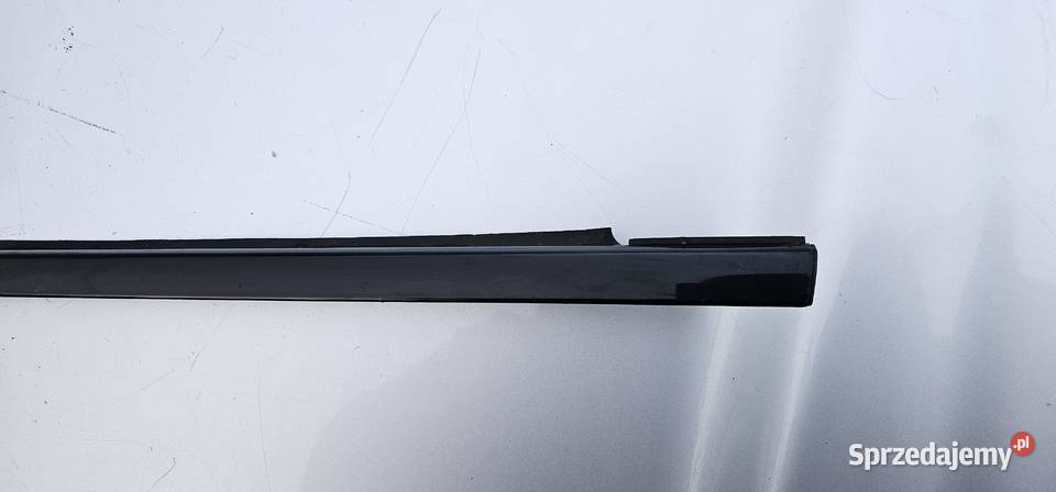 Listwa szyby lewy przód mercedes w203 coupe Zbąszyń