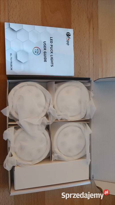 zestaw 4 inteligentnych lampek LED puck Książ Wielkopolski
