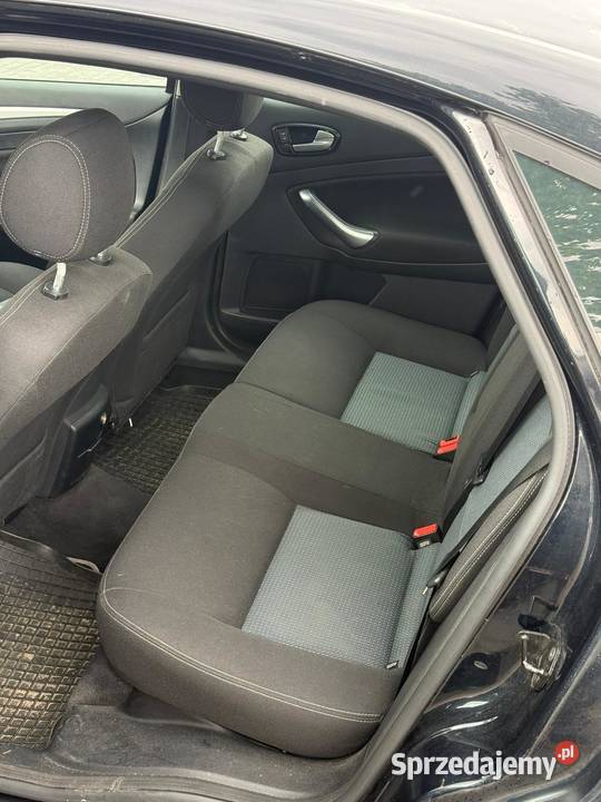 Ford Mondeo 18 TDCi Ambiente Klimatycacja radio śląskie Częstochowa