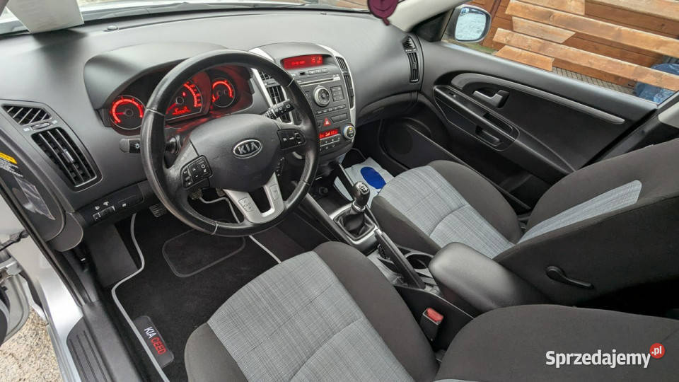 Kia Ceed 16D90OPŁACONYBezwypadkowy wielofunkcyjna kierownica Częstochowa sprzedam