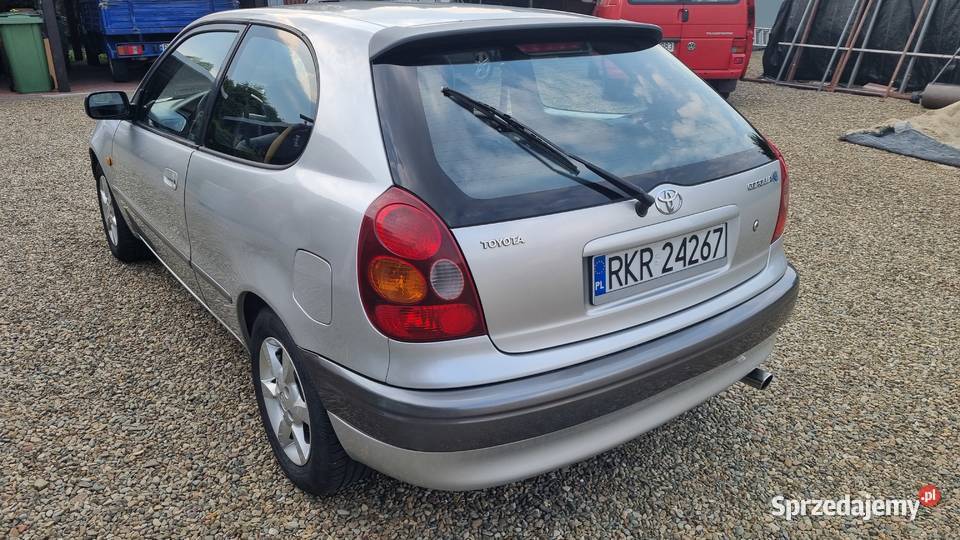 Toyota Corolla 14 e11 2000r Krosno sprzedam