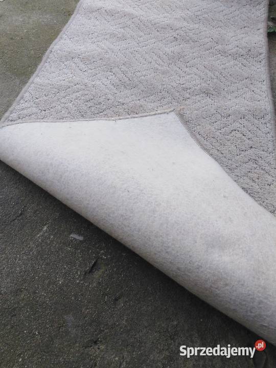 Chodnik długi używany odcienie szarości mazowieckie Ostrołęka