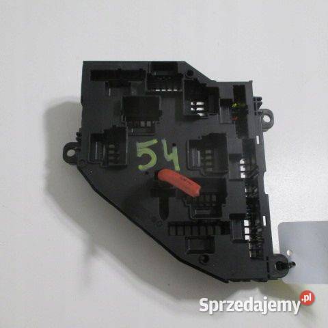 SKRZYNKA BEZPIECZNIKÓW BMW F10 5SERIA 9252812 sprzedam