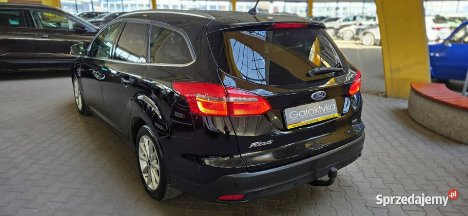 Ford Focus OPIS W podanej roczna gwarancja Mk3 światła do jazdy dziennej