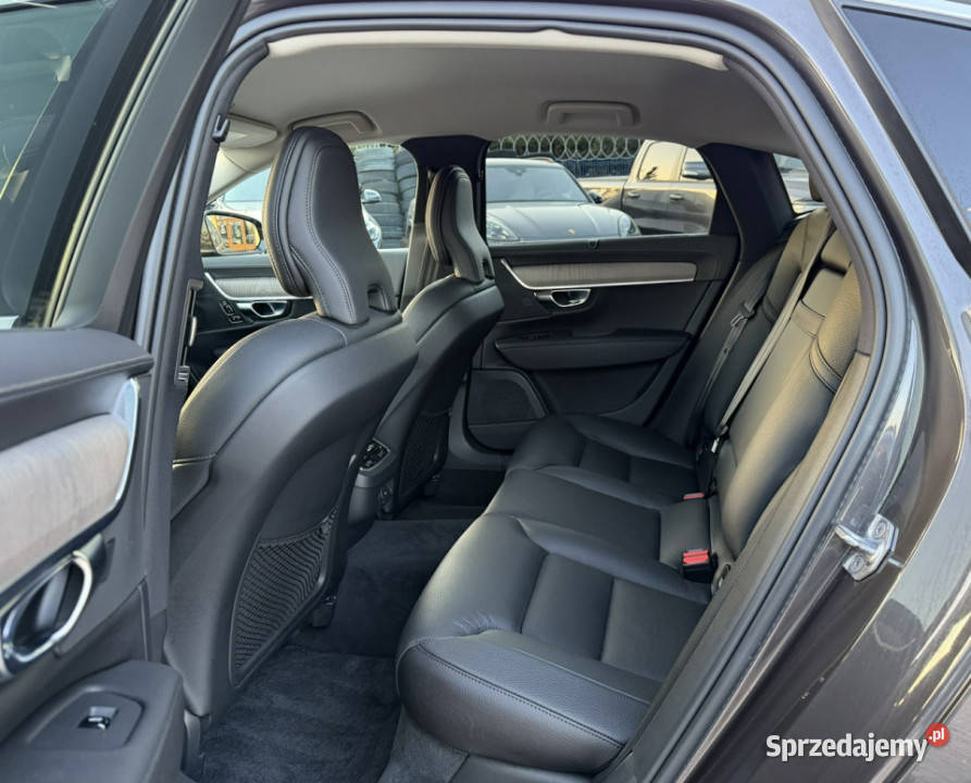 Volvo S90 B5 AWDInscriptionFull wersja II 2017 wielofunkcyjna kierownica