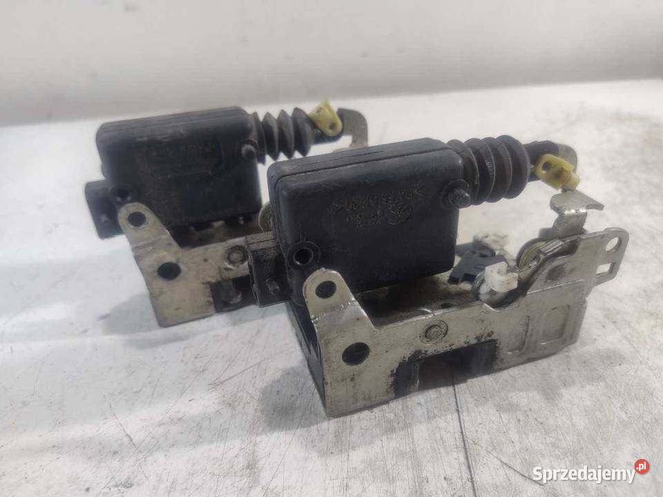 ZAMEK DRZWI PRAWY PRZÓD DACIA LOGAN 2 PIN