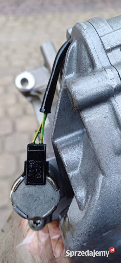 Pompa oleju do Volvo V60 B4 diesel 32298901 osobowe Lublin