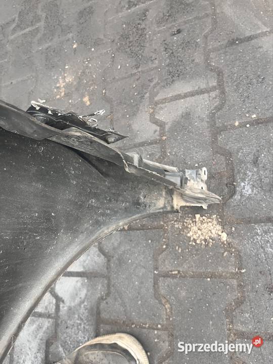 Sprzedam błotnik prawy lewy do Audi a4 b6 LY9B