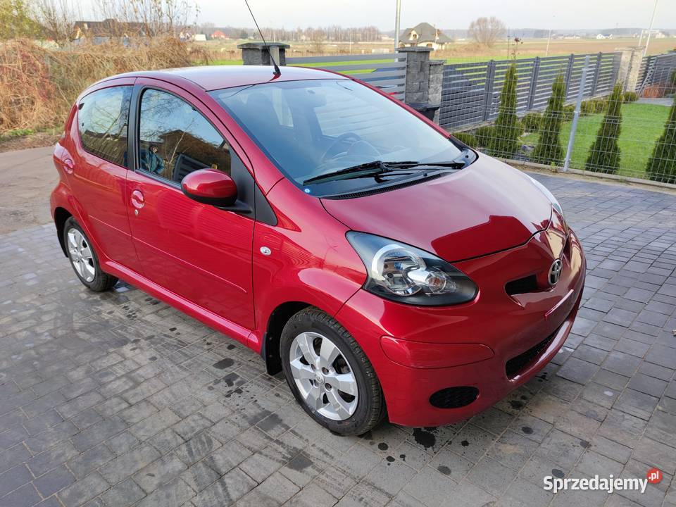 Toyota Aygo 10 benzyna automat niski przebieg serwisowany w ASO Sokołów Podlaski