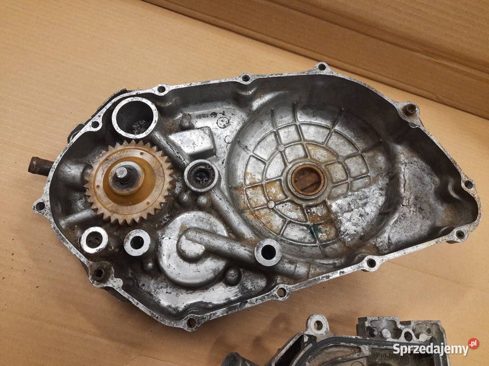Yamaha XZ 550 pokrywa sprzęgła kapa dekiel pompa
