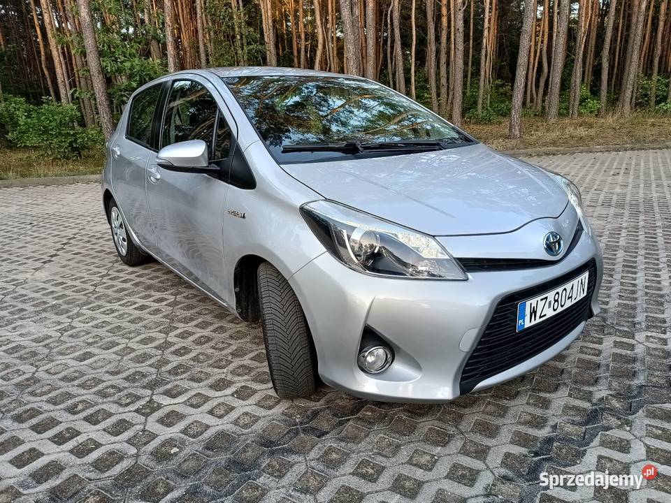 Sprzedam Toyotę Yaris hybrid ASR (kontrola trakcji) Izabelin C