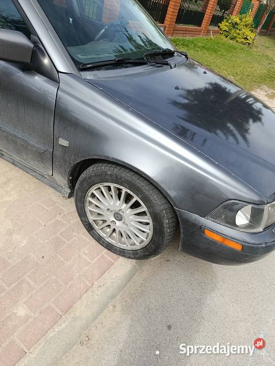 Volvo V40 18 gaz sekwencja 2003r