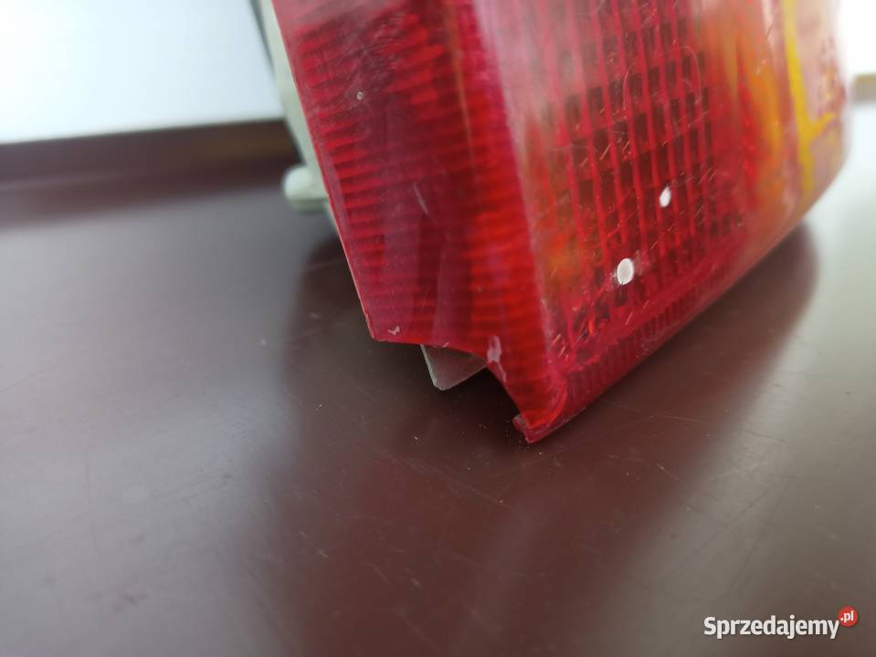 Opel Astra F HB lampa tył tylna prawa wkład Lampy tylne łódzkie Sieradz
