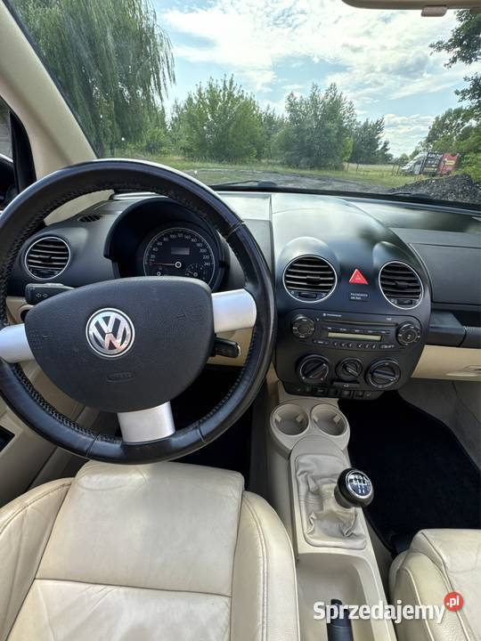 Volkswagen Beetle Cabrio 14 Benzyna 2009