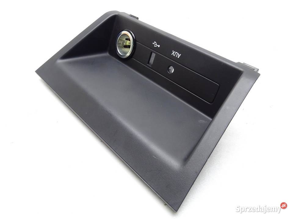 SCHOWEK OSŁONA AUX ZAPALNICZKA USB 6V0857367A