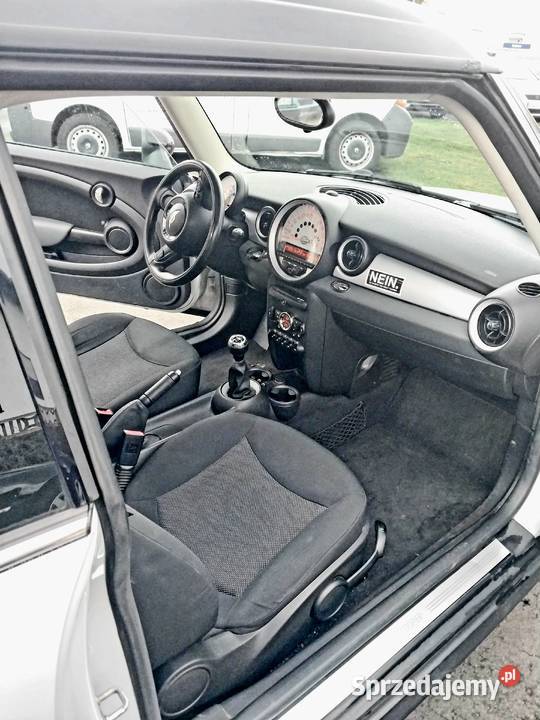 Mini Cooper Clubman 16 benzyna 122kw 1600cm3