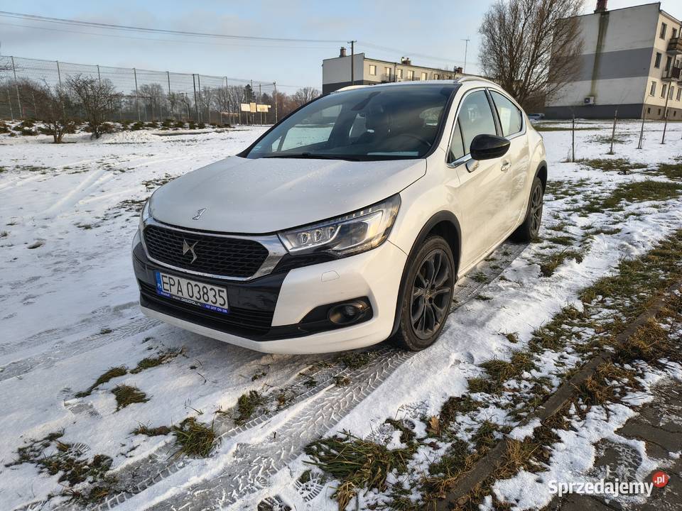 DS 4 CROSSBACK 2016r Dłutów