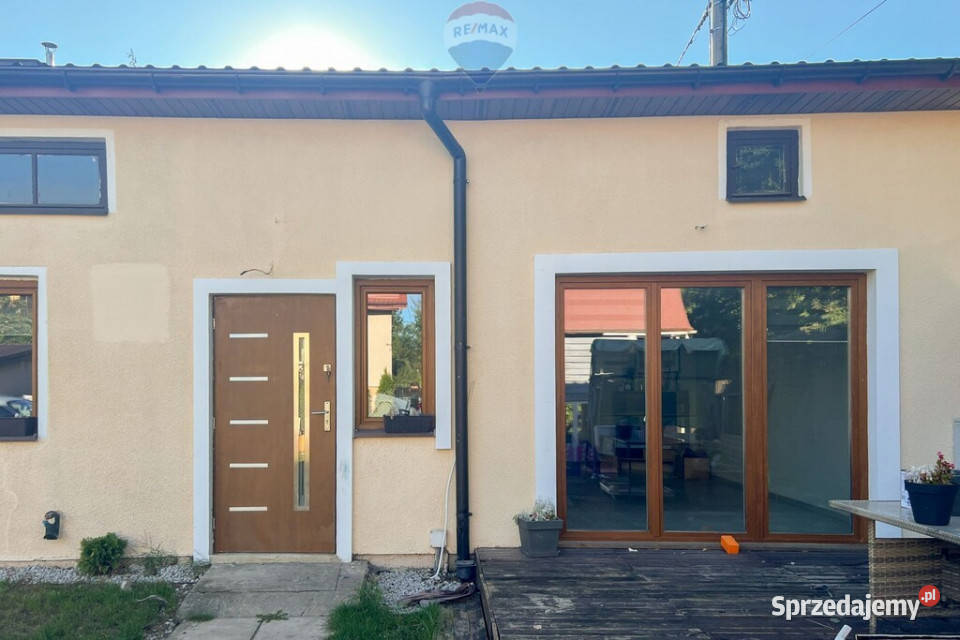 Dom 105 m2 Sade Budy szkoły i PKP wolnostojący mazowieckie