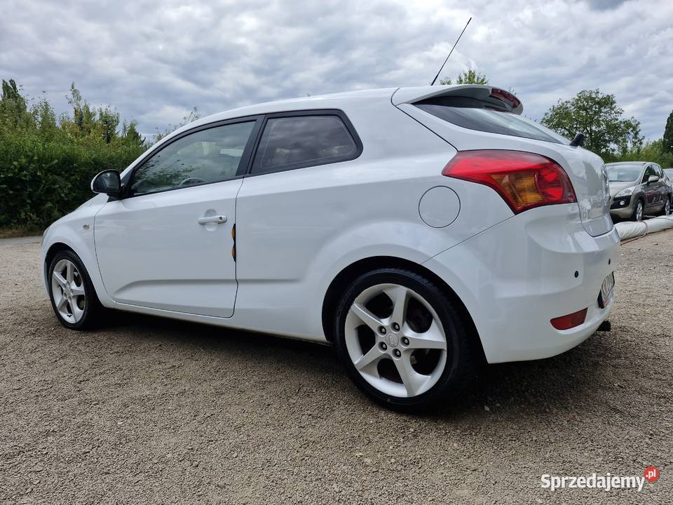16 CRDI 90 bez dwumasy i DPF bezwypadkowa lakier metallic Kraków