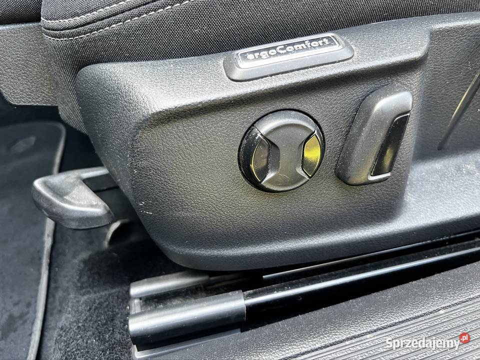 Volkswagen Passat 15 DSG7 Kraków