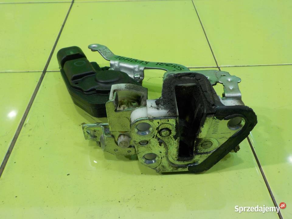 DAIHATSU TERIOS II 15 B 09r 5D zamek klapy tyl