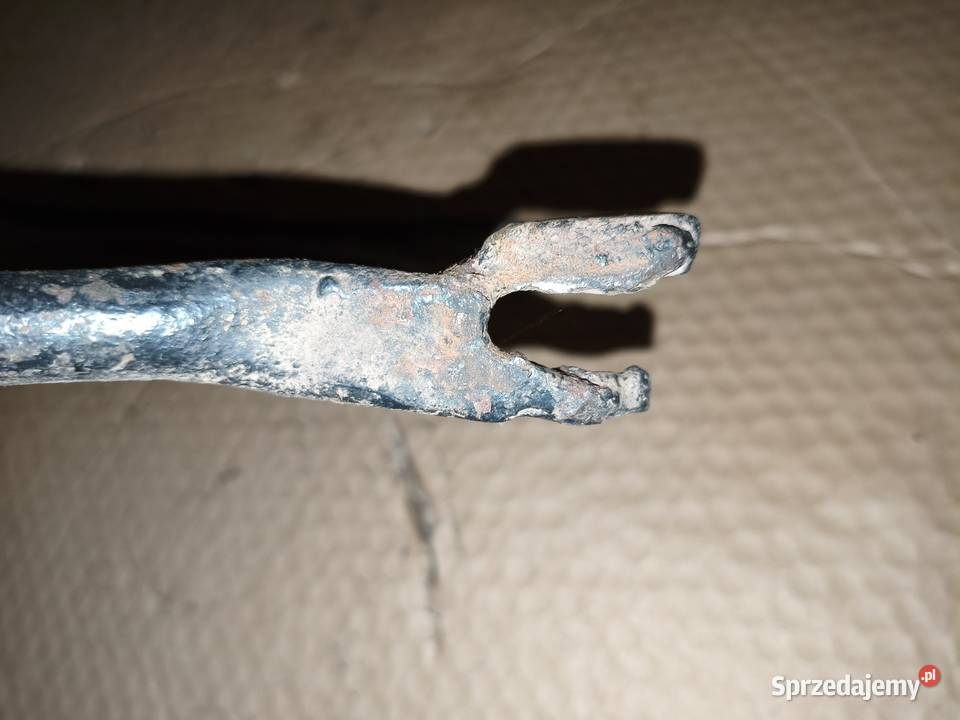 Uchwyt mocowanie tylnego błotnika K750 Leszno