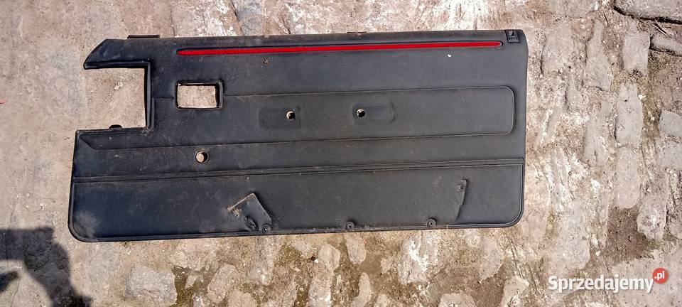 Boczek drzwi lewych Peugeot 205 Pasieczna
