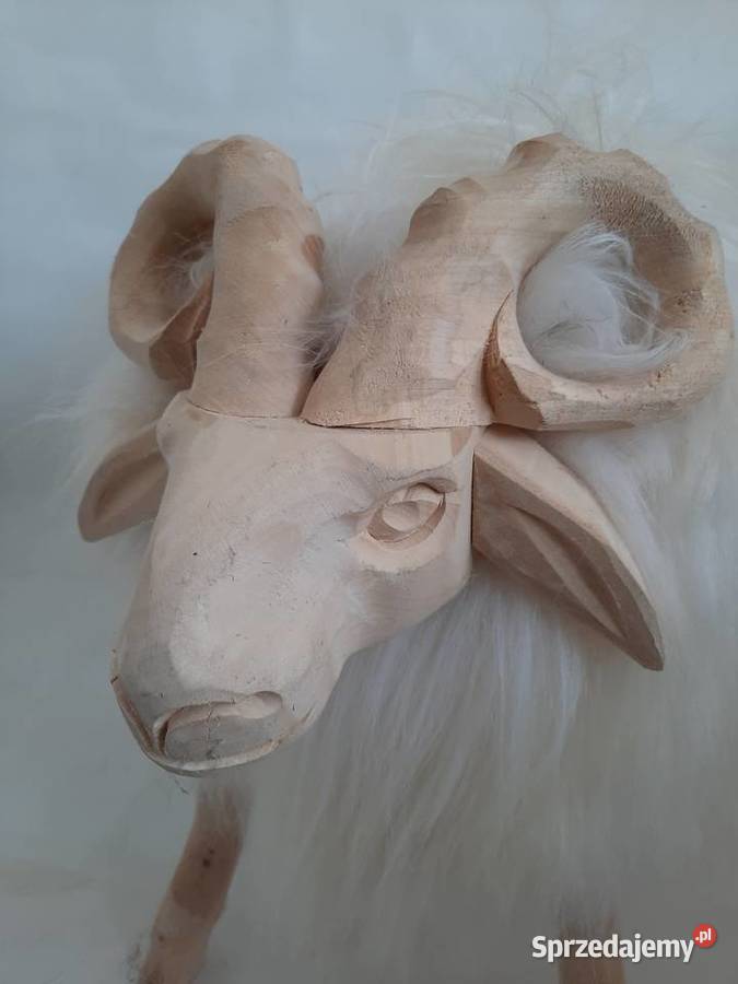 Baran Dekoracyjny Obity Naturalną Skórą Owczą Szaflary