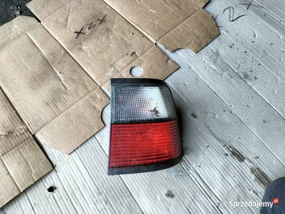 CITROEN XANTIA LAMPA TYŁ TYLNA PRAWA Oświetlenie Kamień-Kolonia