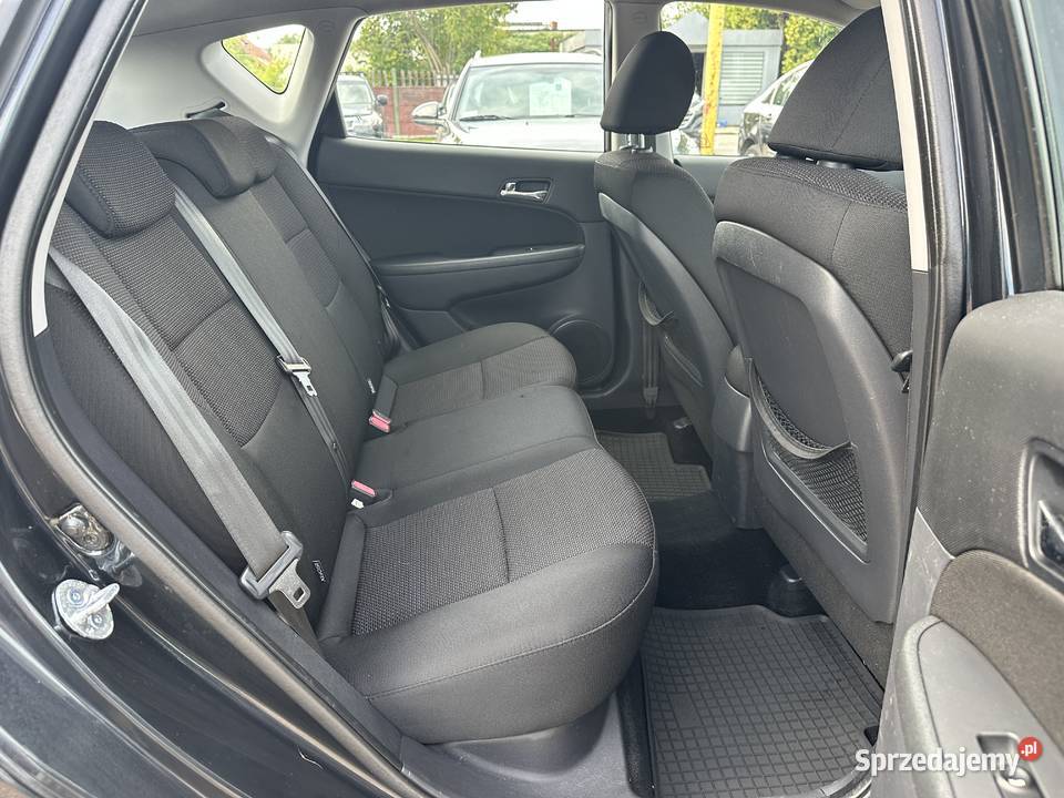 Hyundai i30 Automatyczna klima Isofix Salon II Rok produkcji 2010 mazowieckie Warszawa