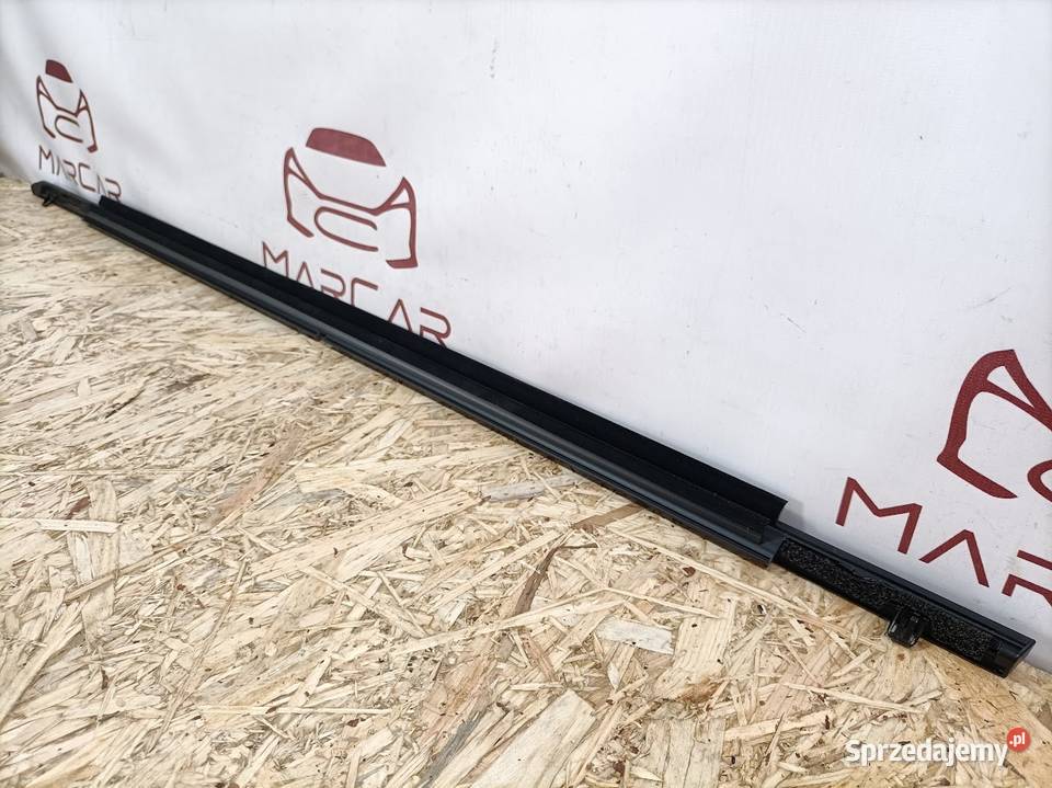 MAZDA CX3 16 LISTWA ZGARNIAJĄCA DRZWI PRAWY osobowe Pleszew