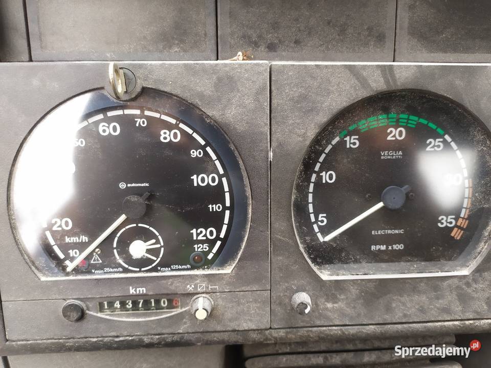 Iveco eurocargo 2002 z HDS napęd 4 x 4 Występy sprzedam