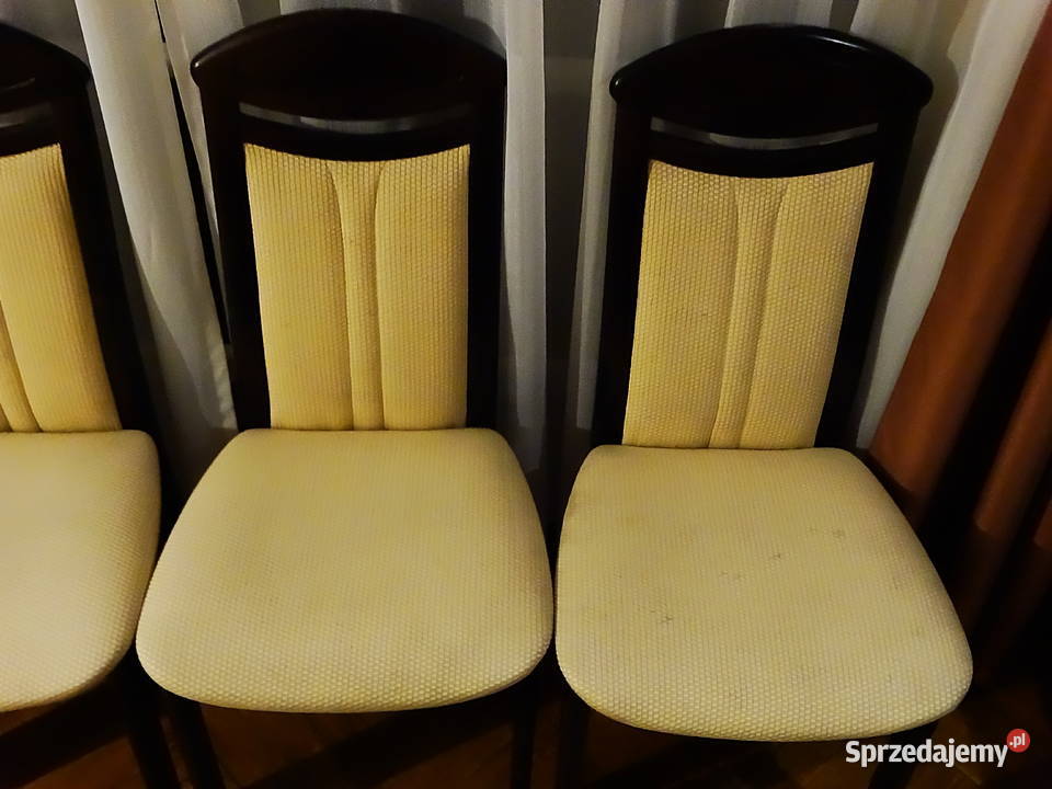 Krzesła klasyczne tapicerowane drewniane 4 Biłgoraj sprzedam
