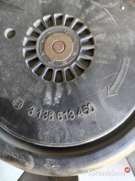 UlWentylator chłodnicy Mercedes cla 117 Inowłódz sprzedam