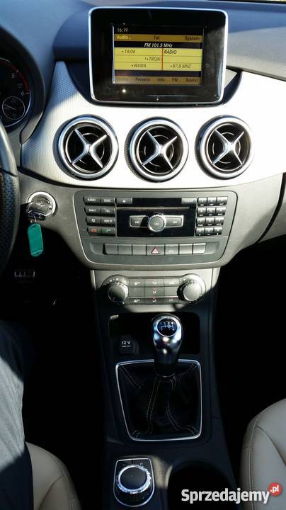 Mercedes b klasa w 246 Salon Serwis Polska okazj radio / CD Warszawa sprzedam