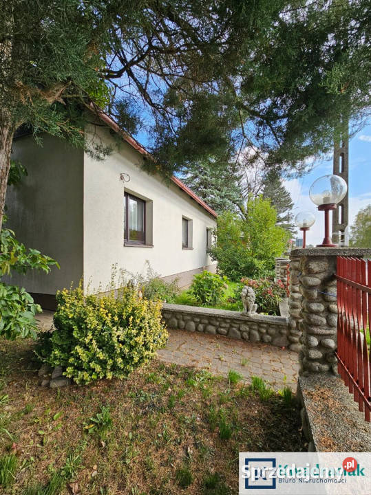 Dom wolnostojący Pisarowce 200m2 asfalt sprzedam