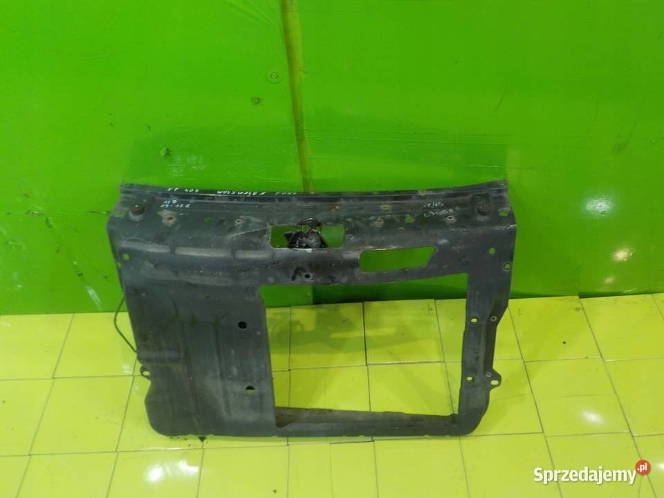 VW FOX 11r pas przedni