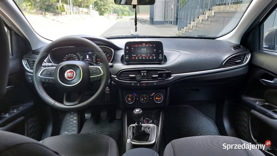 Fiat Tipo Tjet 120 krajowy Lounge bogata wersja 4/5 Bytom