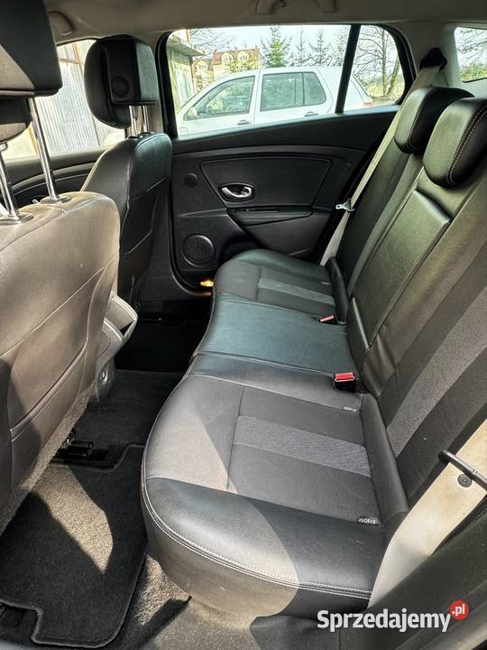 Renault Megane BOSE EDITION 1500cm3 Pilica