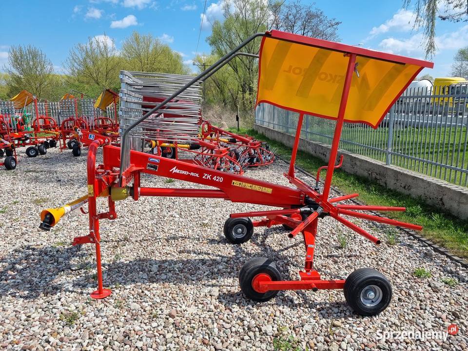 Zgrabiarka karuzelowa tandem o szerokości 35m nieuszkodzony Ciechanów
